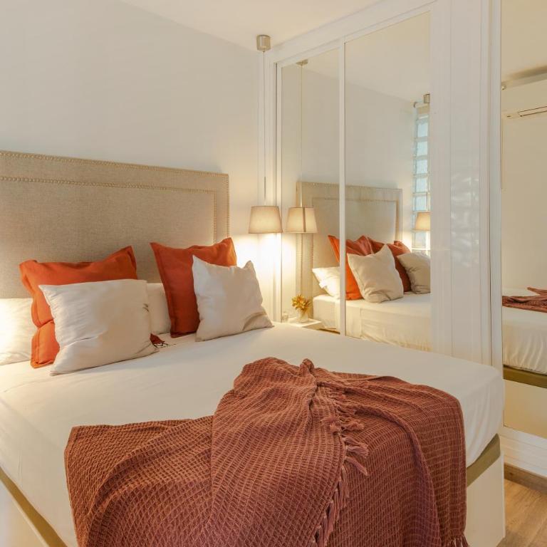 Apartamentos Martalia Marbella Banús - Two-Bedroom Apartment - 3