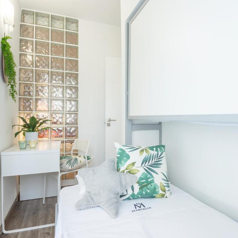 Apartamentos Martalia Marbella Banús - Two-Bedroom Apartment - 5