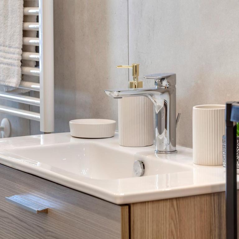 Khione Apartment by Mamo Florence - Appartamento con 2 Camere da Letto - 11