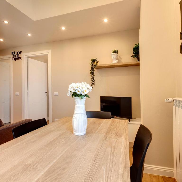 Khione Apartment by Mamo Florence - Appartamento con 2 Camere da Letto - 17
