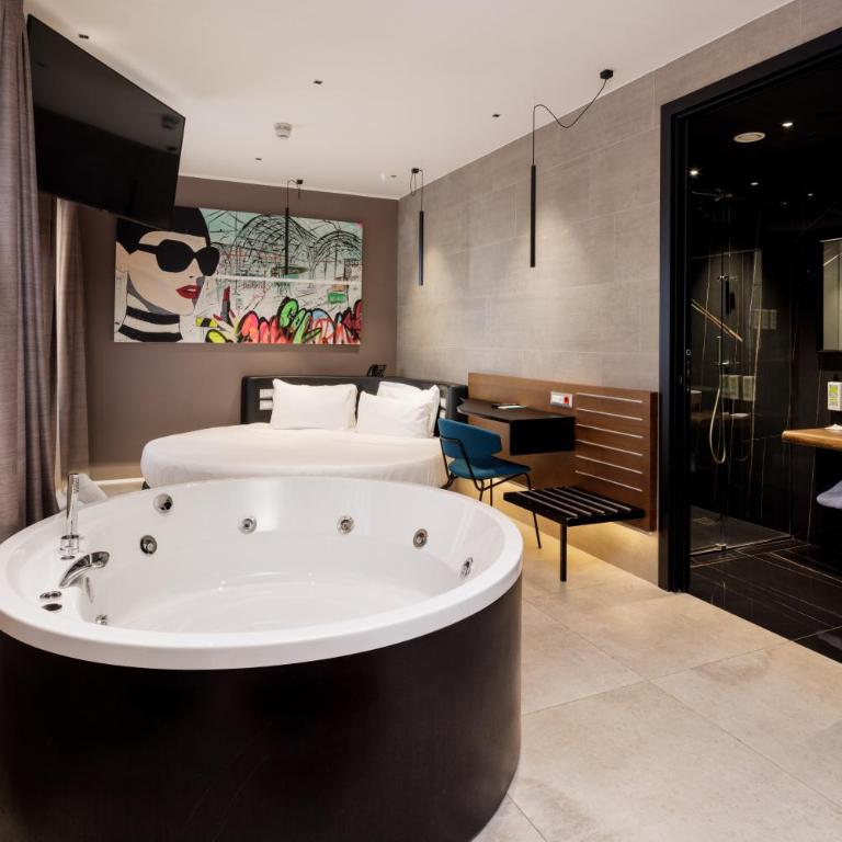 The Corner Duomo Hotel - Junior Suite - 4