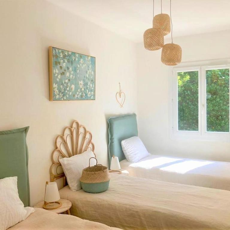 Villa La douceur au soleil 5min à pied plage - Three-Bedroom House - 10