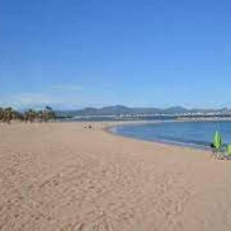Villa La douceur au soleil 5min à pied plage - Three-Bedroom House - 14