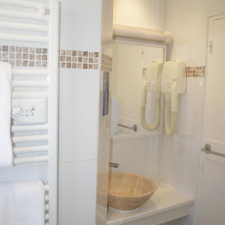 Hôtel Beau Rivage - Chambre Double - Vue sur Mer - 3