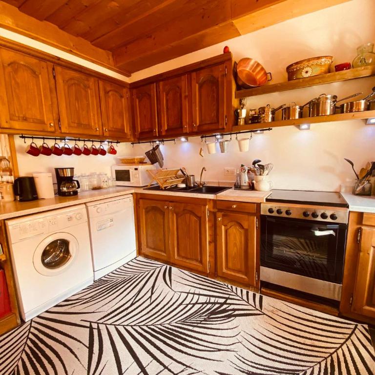 Chalet Savoyard À Samoëns Avec Cheminée Et WiFi - FR-1-624-80 - Chalet (11 Adultes) - 4