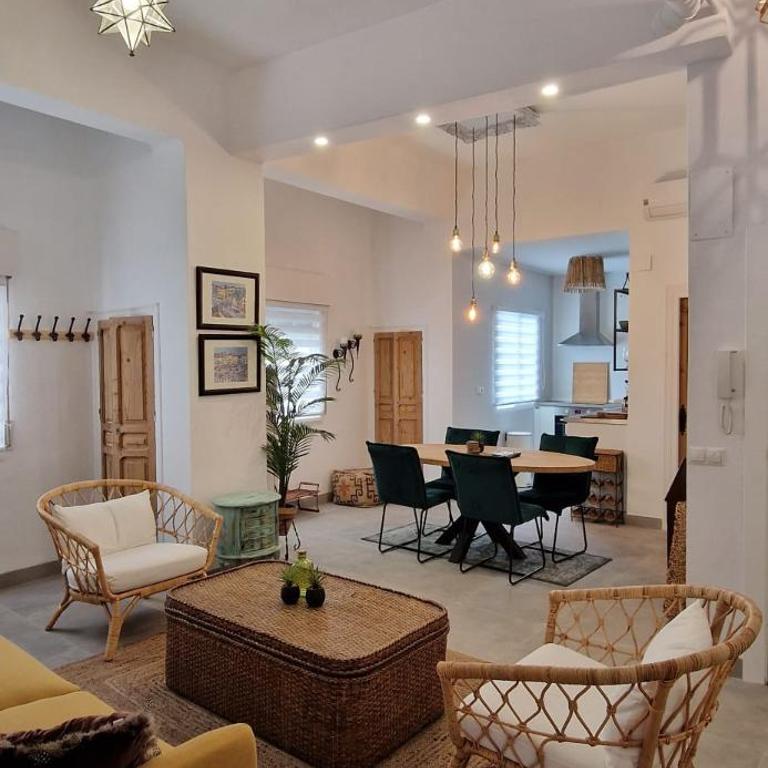 Holidays2Malaga Juan de Austria 2 bed & 2 bathroom 800 mts from Old Town - Apartamento de 2 dormitorios - 2