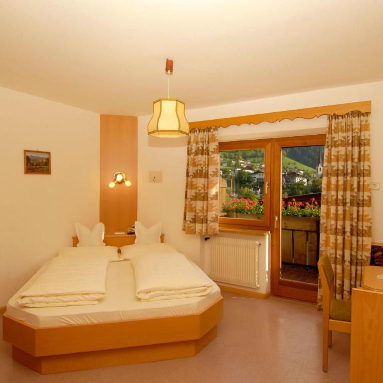 Hotel Gurschler - Habitación Doble con vistas a la montaña - 2