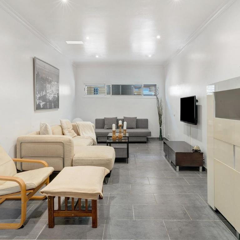 Moderno Triplex Sonneland - Apartamento Superior de 1 dormitorio con balcón - 13