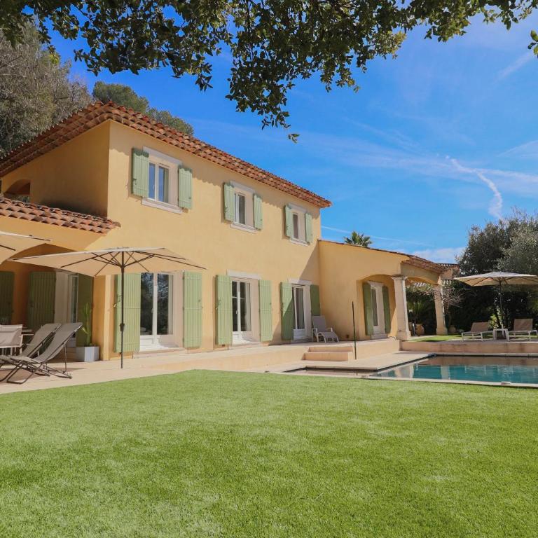 Peaceful Villa with Infinity Pool, 10' from the Center of Antibes - Villa avec Piscine Privée - 4
