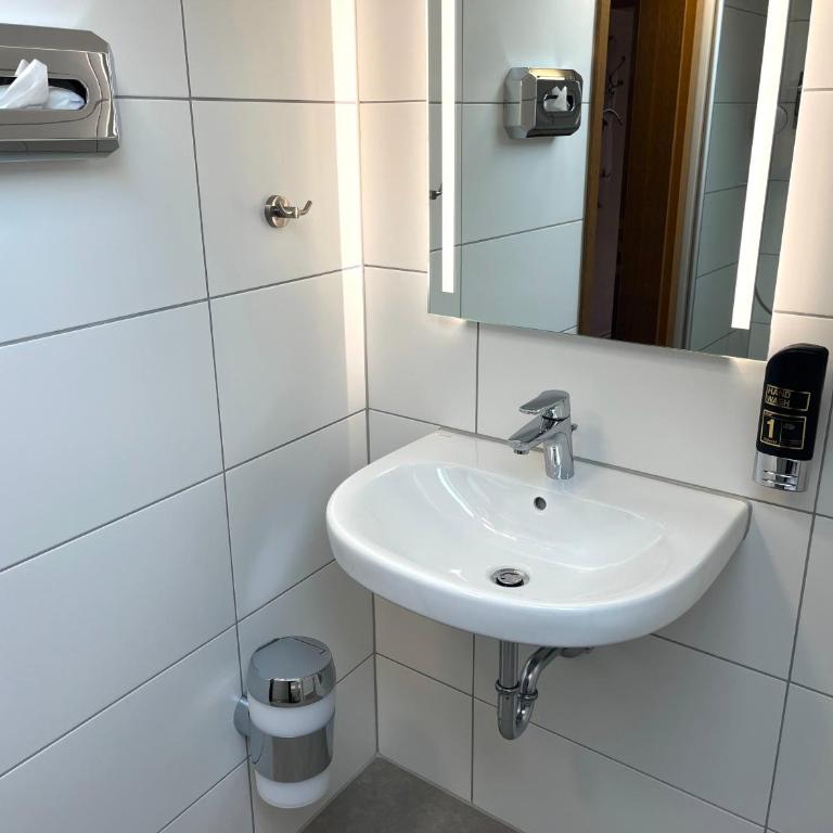 Gästehaus Forggensee - Doppelzimmer mit Schlossblick - 1