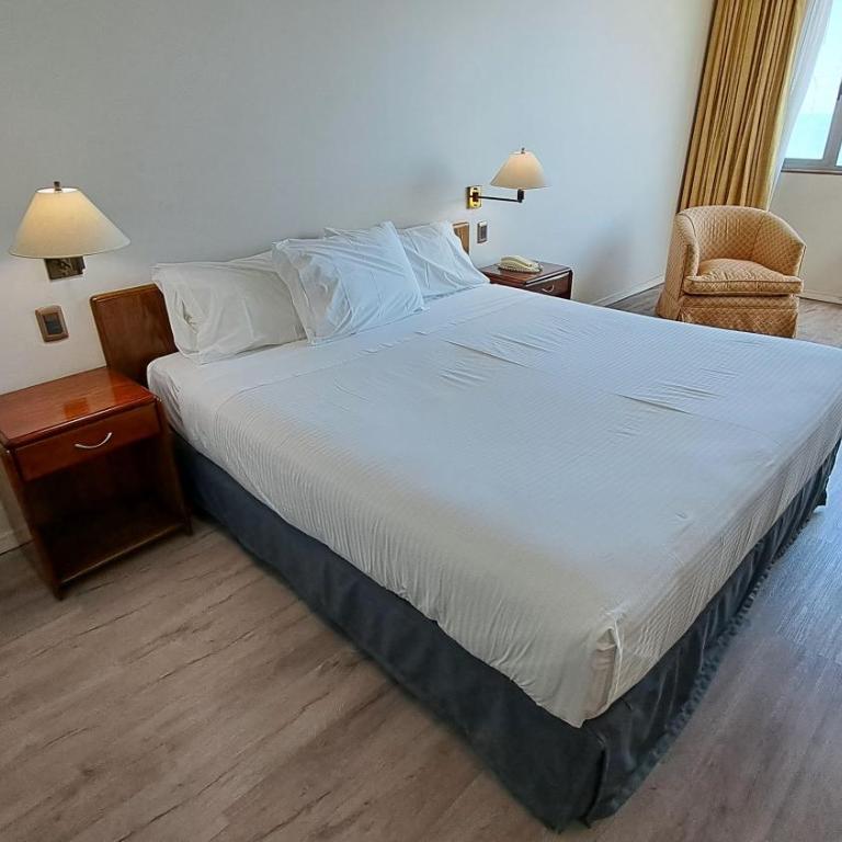 Hotel Diego De Almagro Costanera - Antofagasta - Habitación con cama grande - 3