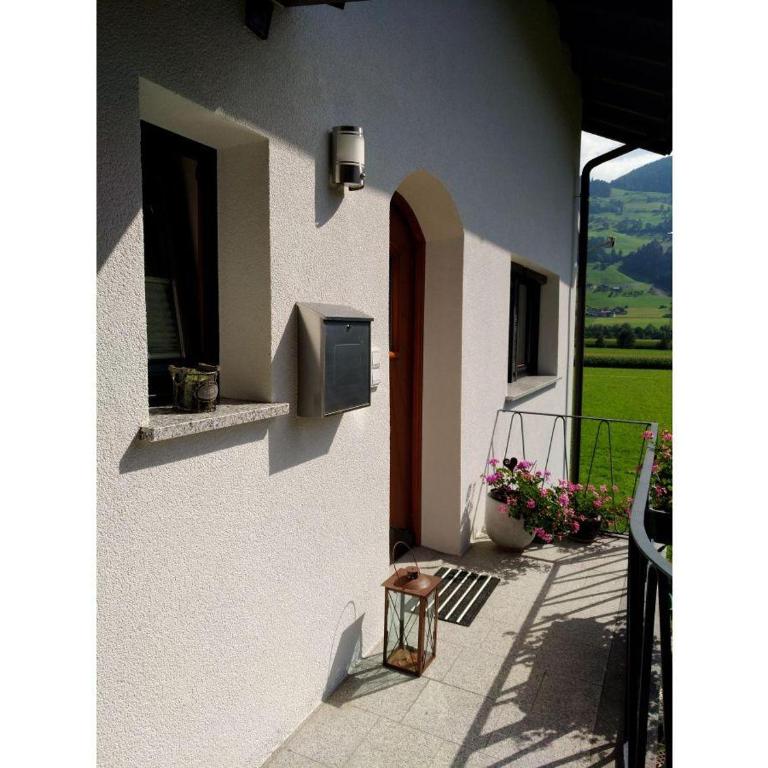 Apartment bei Anna - Two-Bedroom Apartment with Bathroom - 35