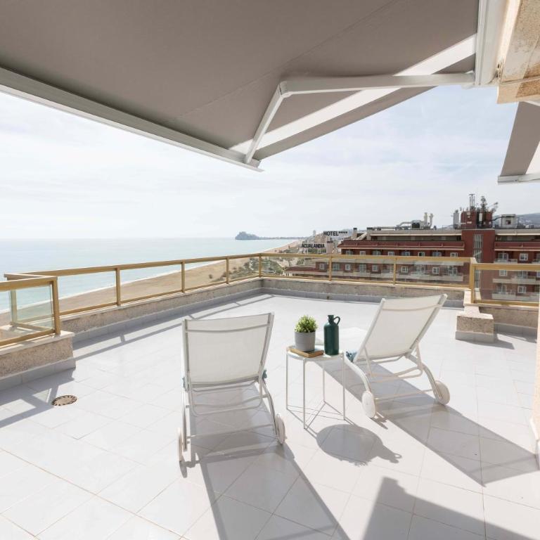 ATICO EN PRIMERA LÍNEA MEDITERRANEO - Apartamento de 3 dormitorios - 2