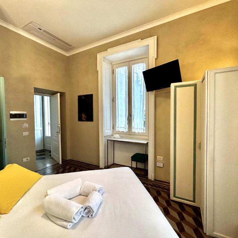 White Lilac Romantic B&B - Adults only - Camera Matrimoniale con Vista Lago - 4