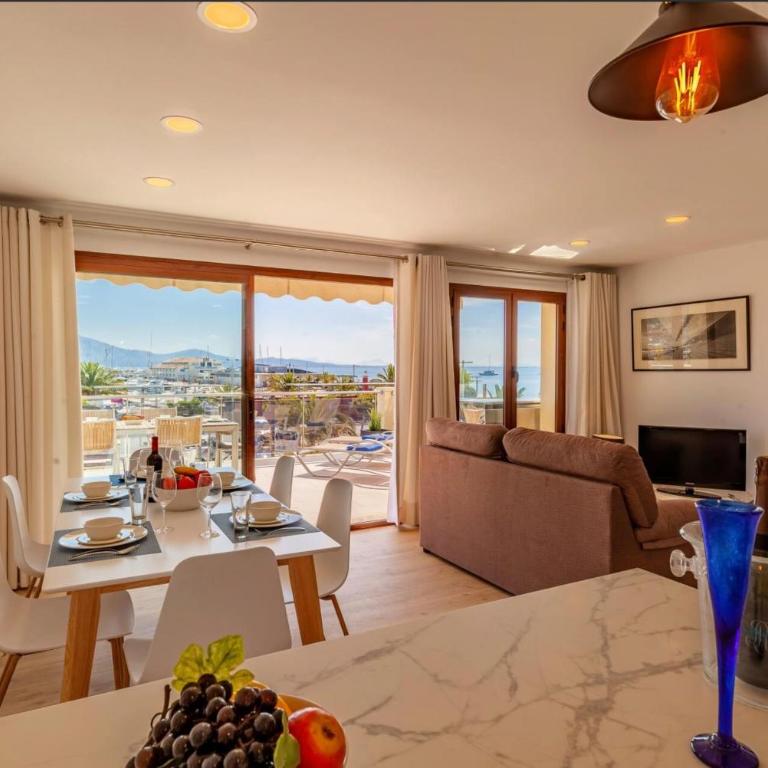 Modern Frontline apartment with Sea Views - Apartamento con vistas al mar - 10