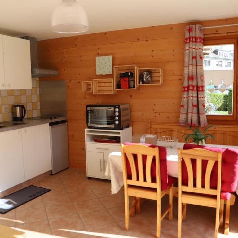 Petit nid douillet au coeur de SalvanLes Marécottes - Apartment - 2
