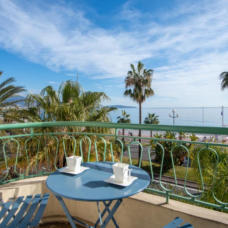 SEA FRONT SUITE - Panoramic View with Terrace - 85 m - Appartement - Vue sur Mer - 9