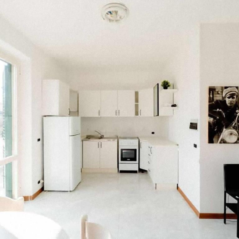 R10 - trilocale a 20 mt dalla spiaggia - Appartamento - 3
