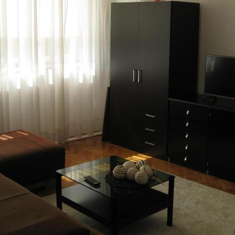Apartment Palas - Two-Bedroom Apartment - 8