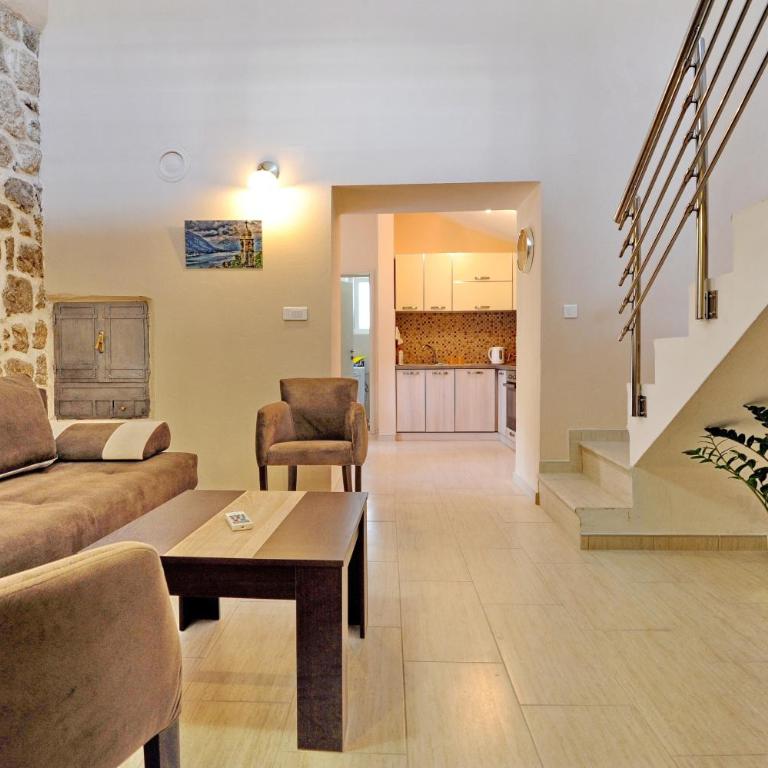 Apartments Ave R - Apartment with Sea View - 9