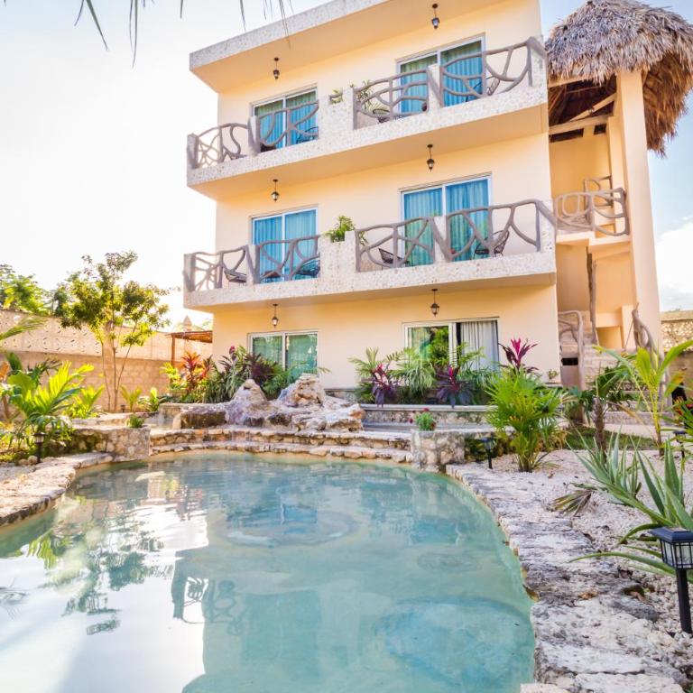 Jaakbal Tulum - Habitación con cama grande y balcón - 20