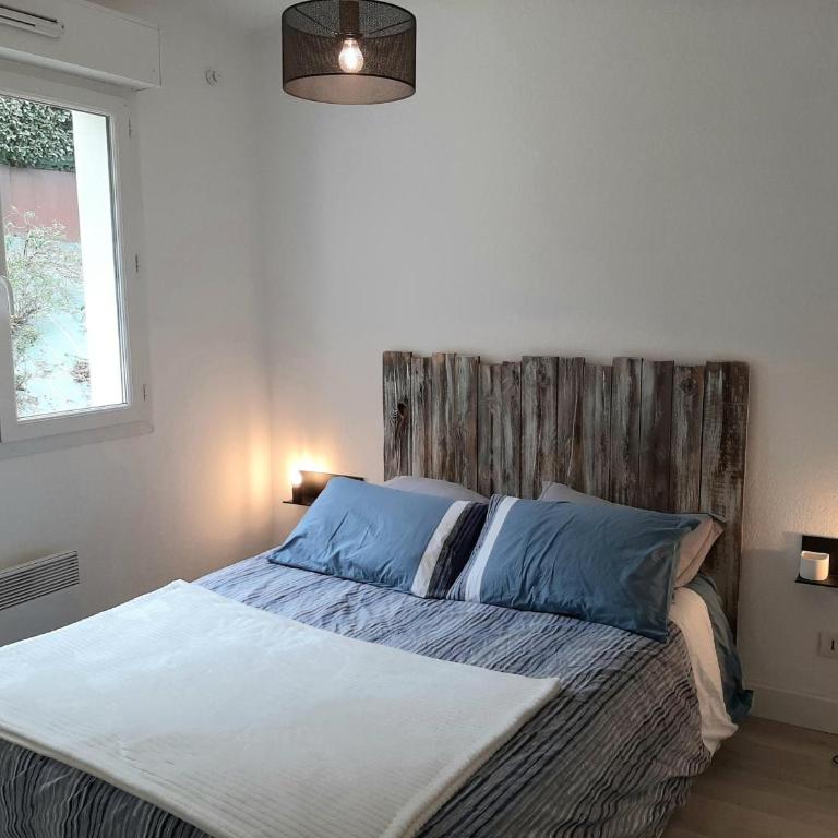 Appartement cosy avec balcon, proche centre et plages, parking inclus - FR-1-239-896 - Appartement 1 Chambre - 3
