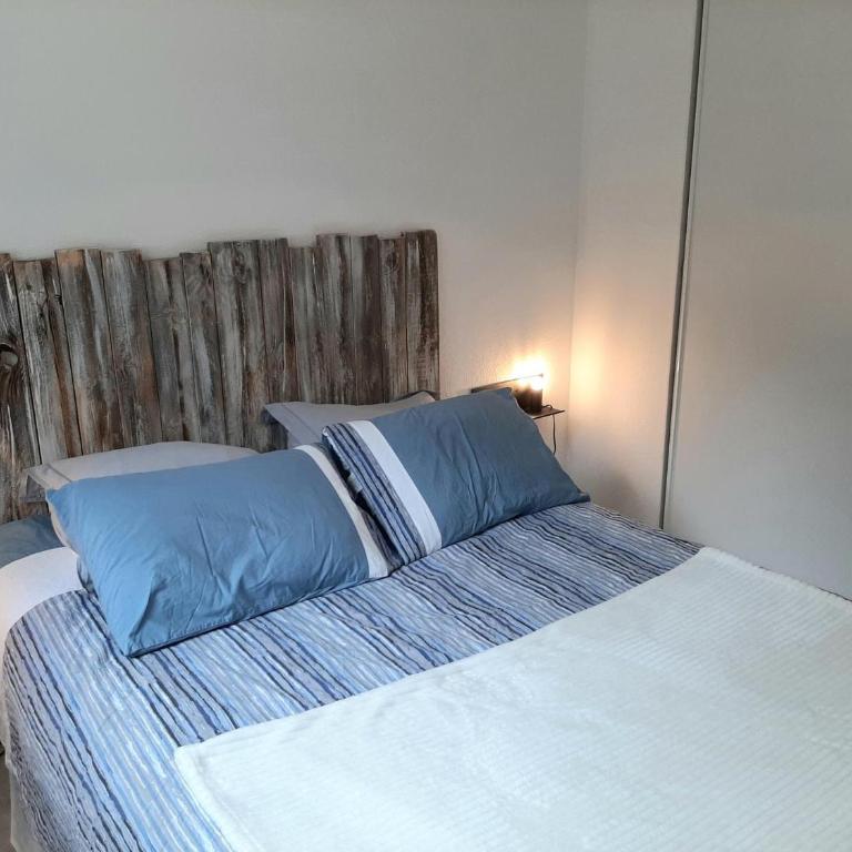 Appartement cosy avec balcon, proche centre et plages, parking inclus - FR-1-239-896 - Appartement 1 Chambre - 11