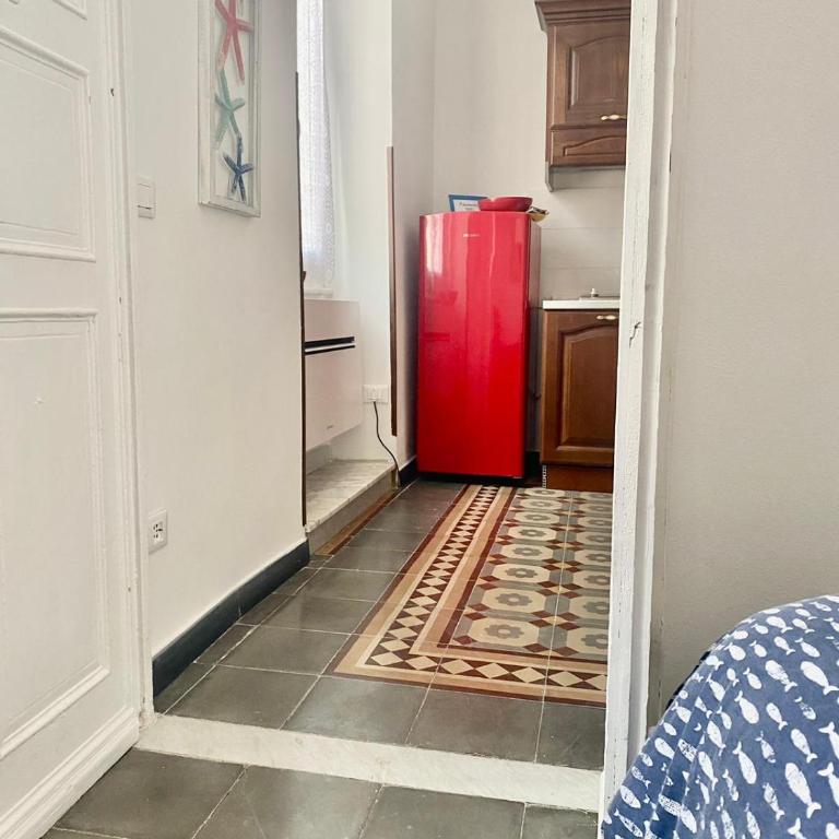 NICHOLISA Apartment - Wifi kitchen and AC - Two-Bedroom Apartment with City View - 15
