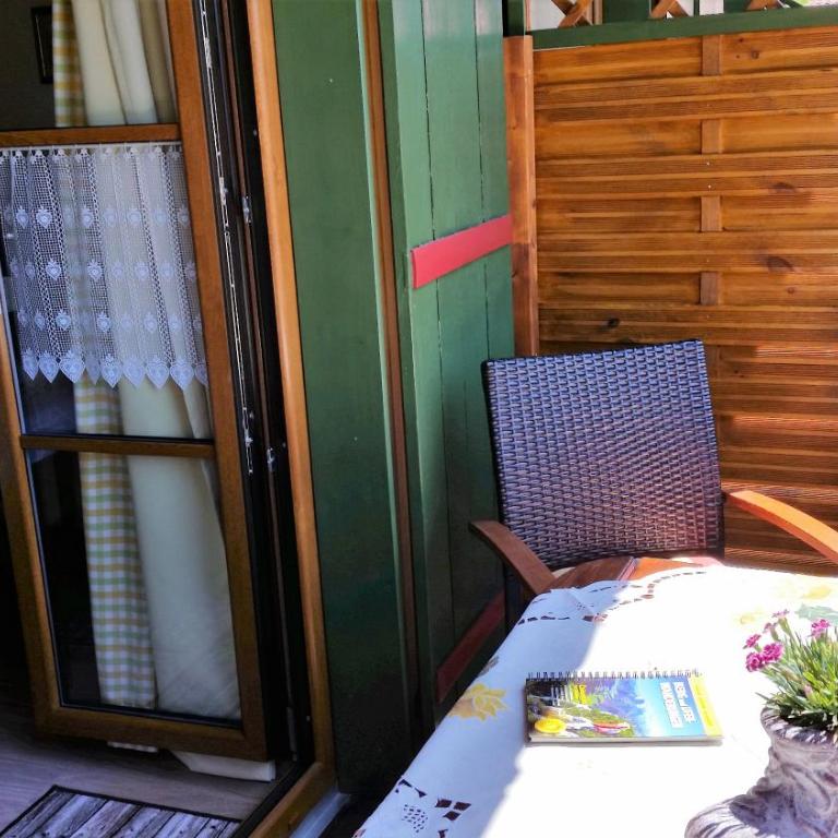 Pension Staufenhof - Doppelzimmer mit Balkon - 3
