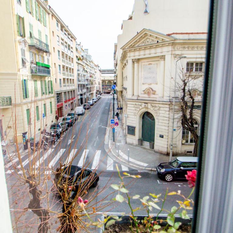 Hôtel Parisien - Chambre Double - 3