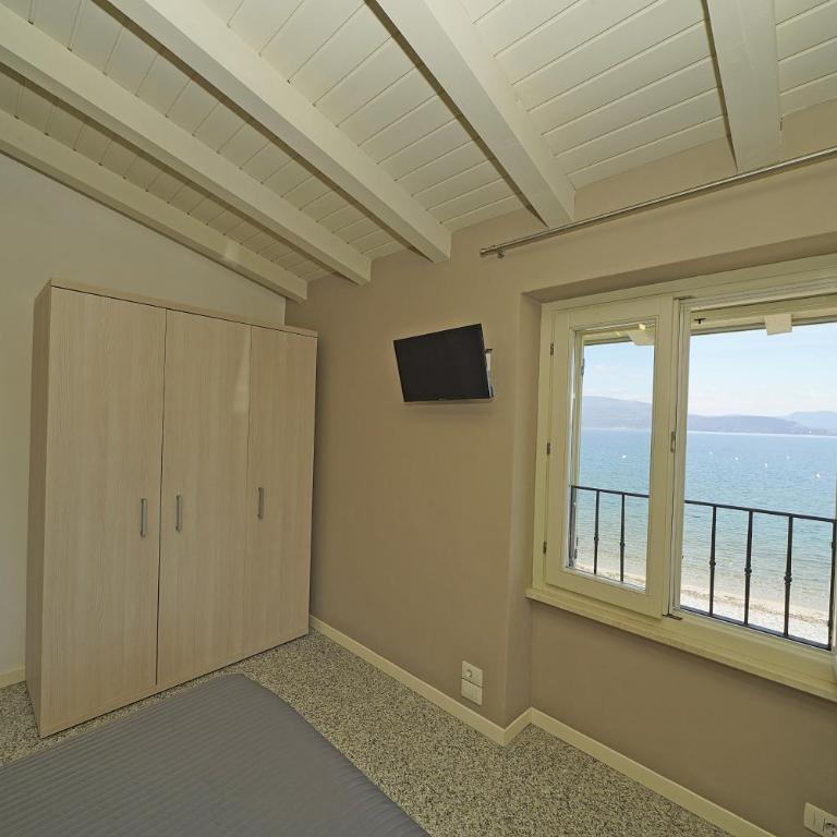 Onda Blu Resort - Monolocale con Vista Lago - 8