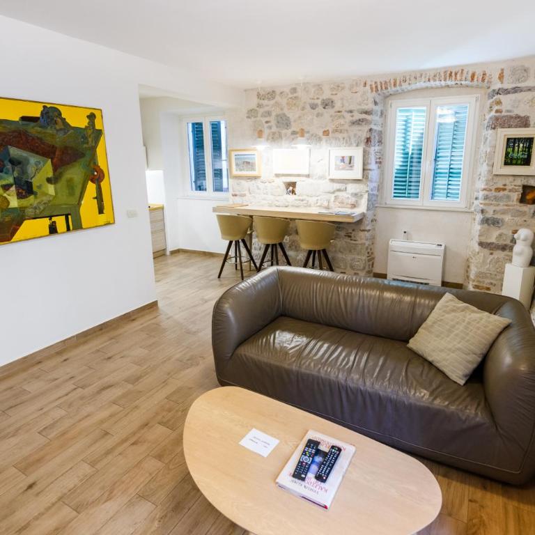 Apartmani Art Karampana - Apartment with Balcony - 17