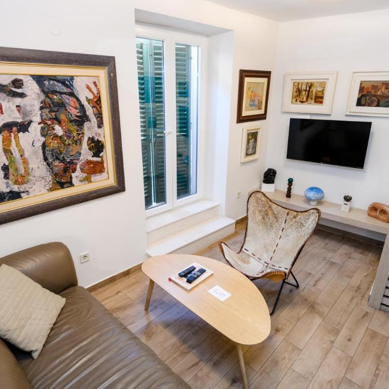 Apartmani Art Karampana - Apartment with Balcony - 21