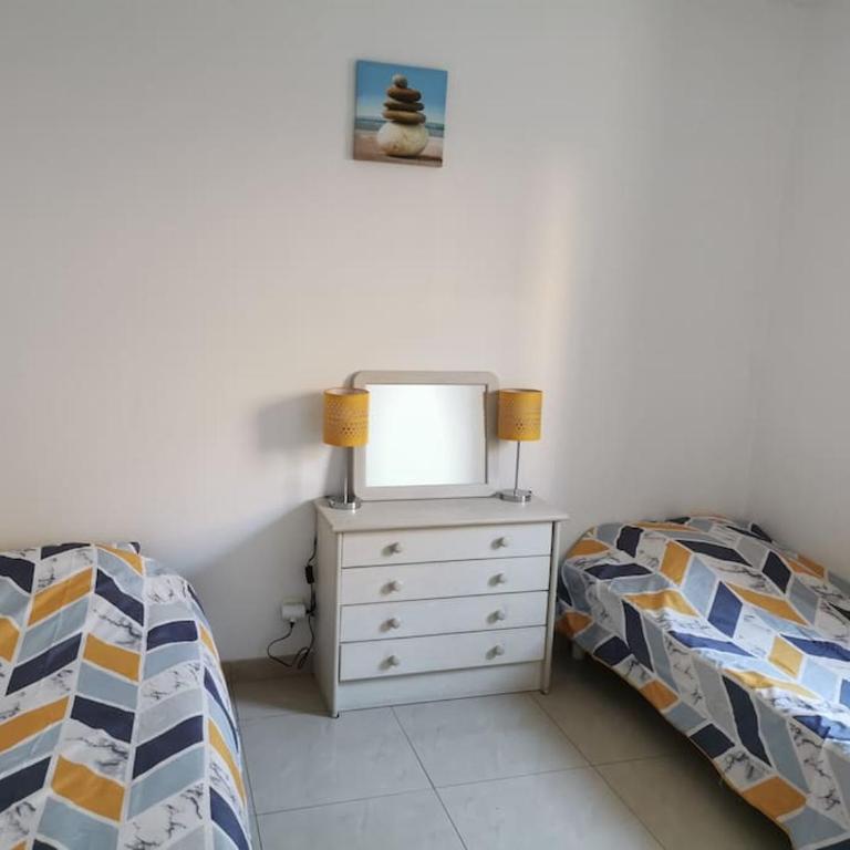 Appartement La Tranquillité, 2mn à pieds mer - Three-Bedroom Apartment - 6