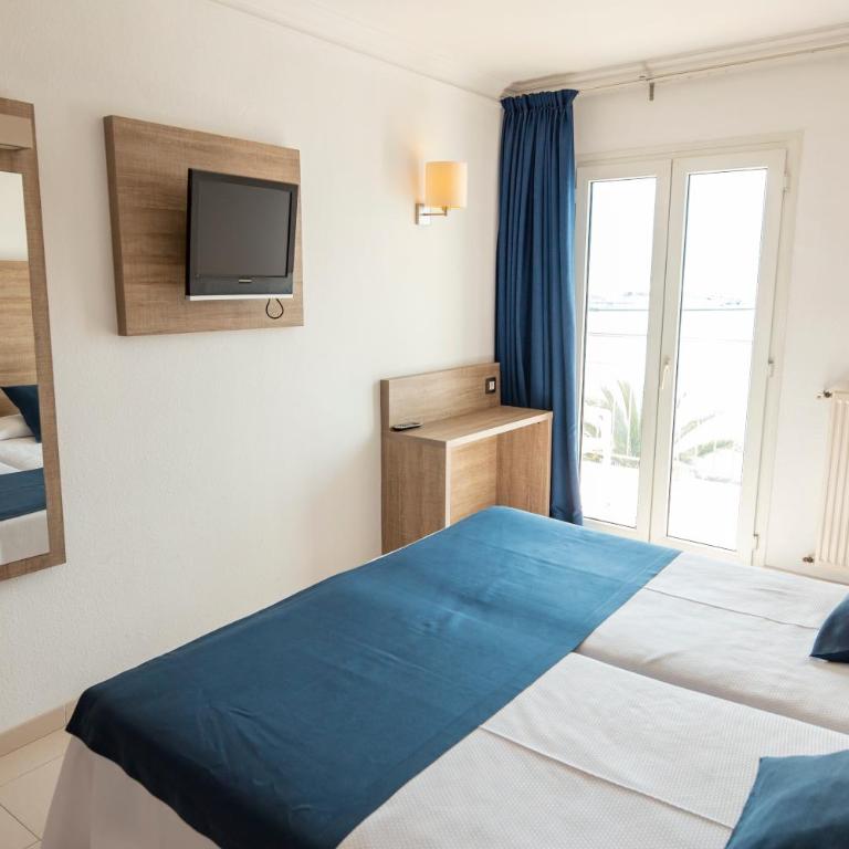 Hotel Risech - Habitación Doble con vistas al mar - 1 o 2 camas - 25