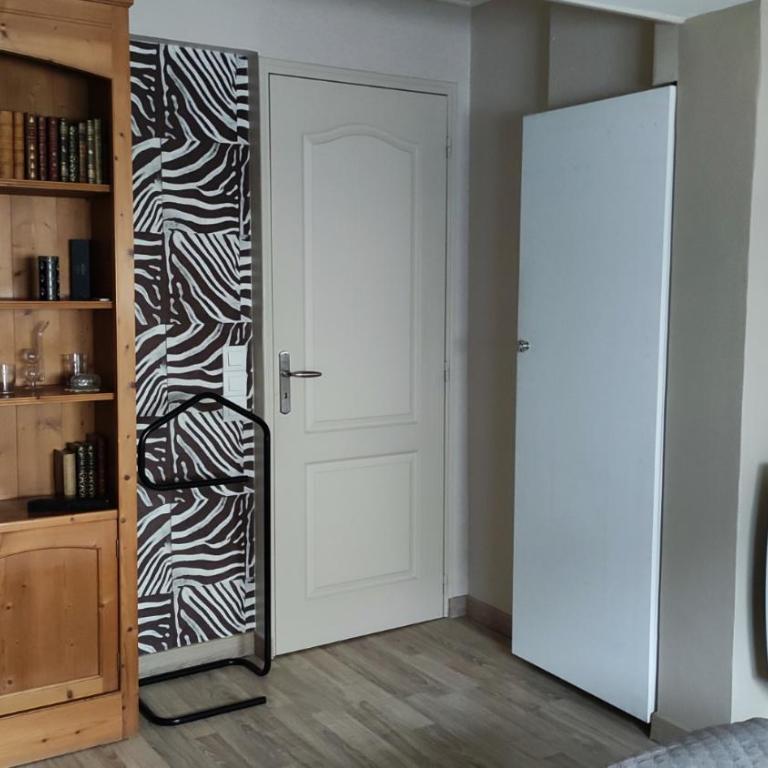 Nadine & Didier - Chambre Double avec Salle de Bains Privative - 4
