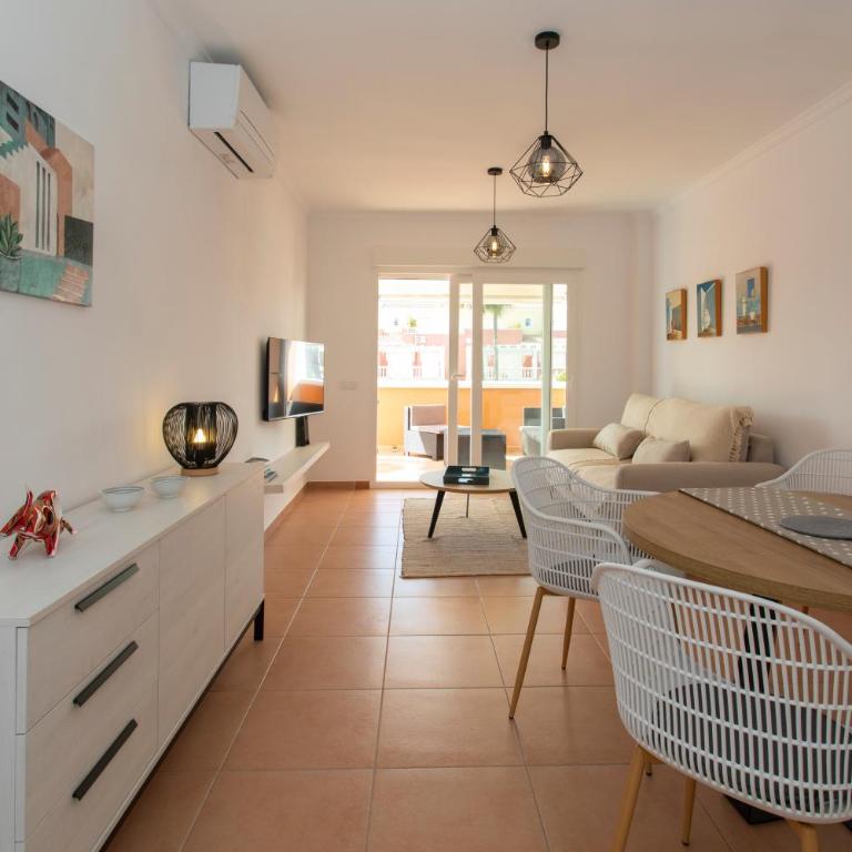 Estrella Blanca V, 2 dormitorios, by Bookindenia - Two-Bedroom Apartment - 6