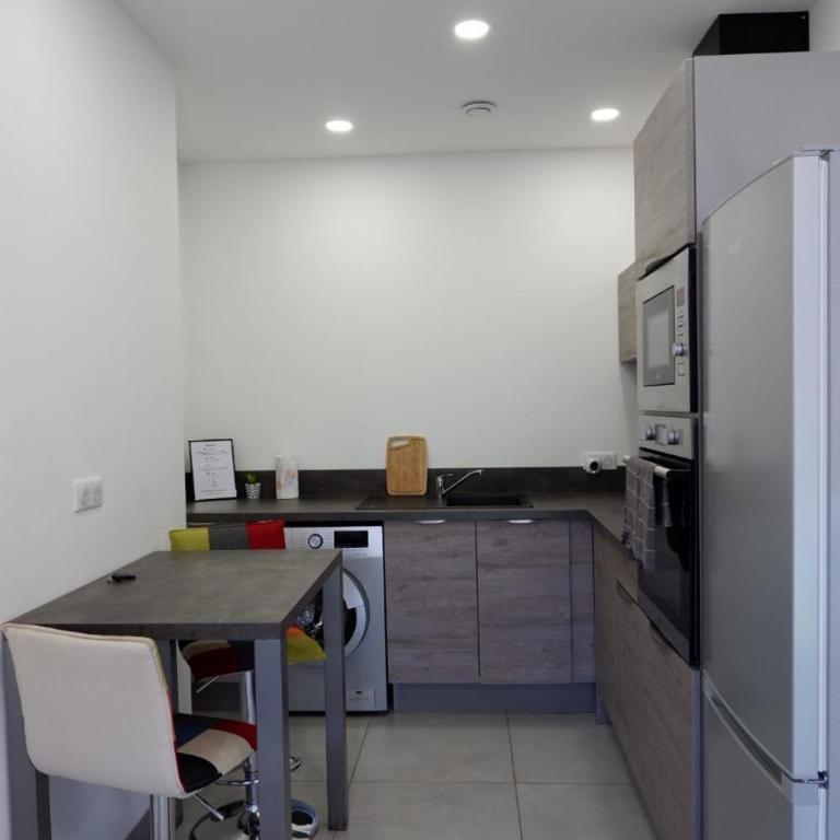 N7 Maison T2 climatisé avec jacuzzi privé - Appartement 1 Chambre - 7