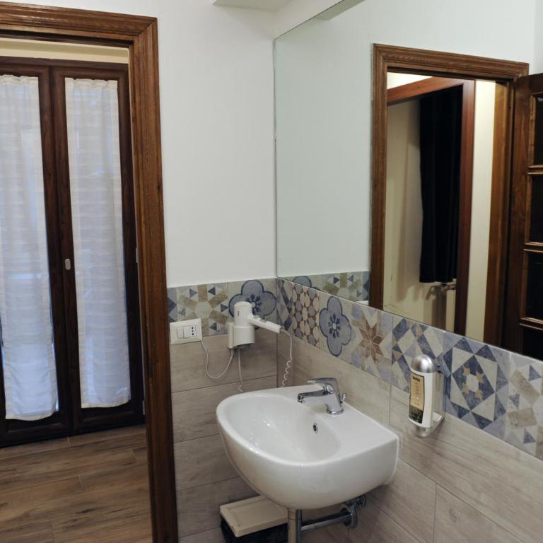 pontevecchio rooms - Camera Matrimoniale Economy - 8