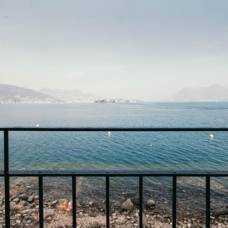 La casa sull'Isola Pescatori - Camera Matrimoniale con Balcone - 2