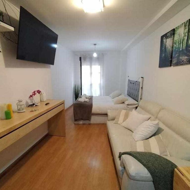 Loft Old City Couples GetAway - One-Bedroom Apartment - 1