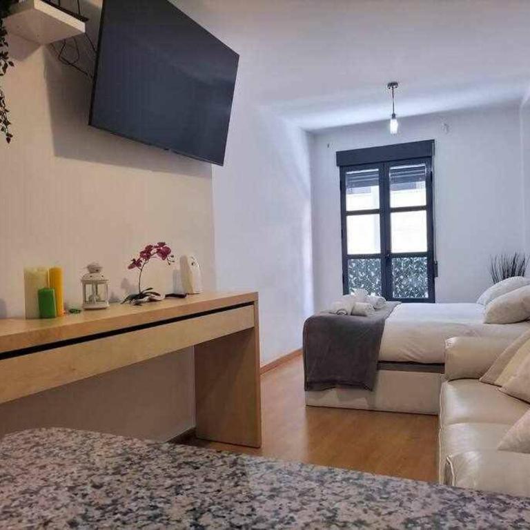 Loft Old City Couples GetAway - One-Bedroom Apartment - 16