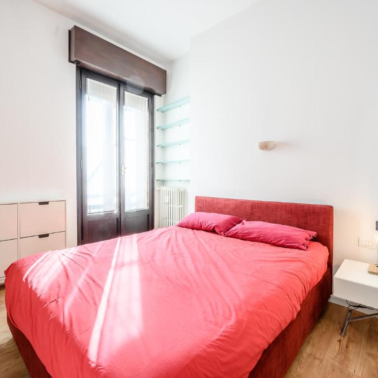 tHE Lantern Flat - Ticinese Navigli - Appartamento con 2 Camere da Letto - 2