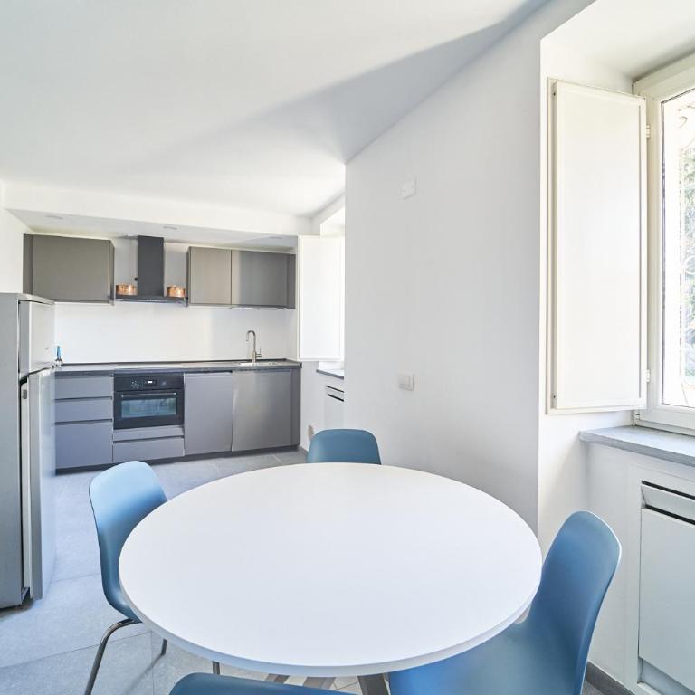 LA POMELLA - Estudio con terraza - 9
