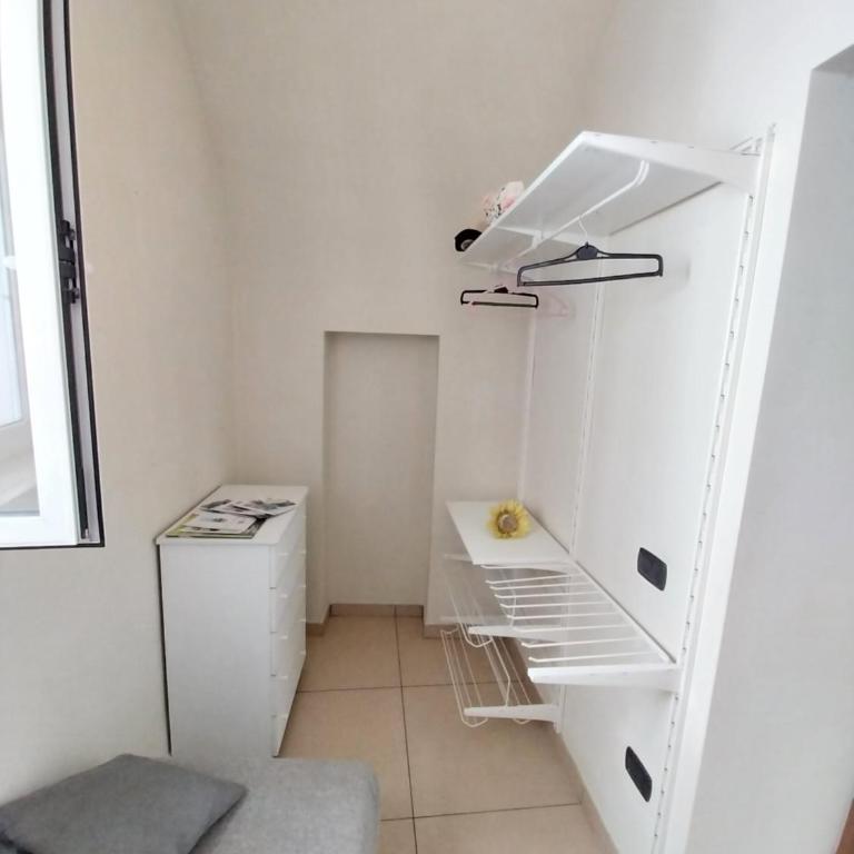 Regina Giovanna Home - Apartment with Sea View - 11
