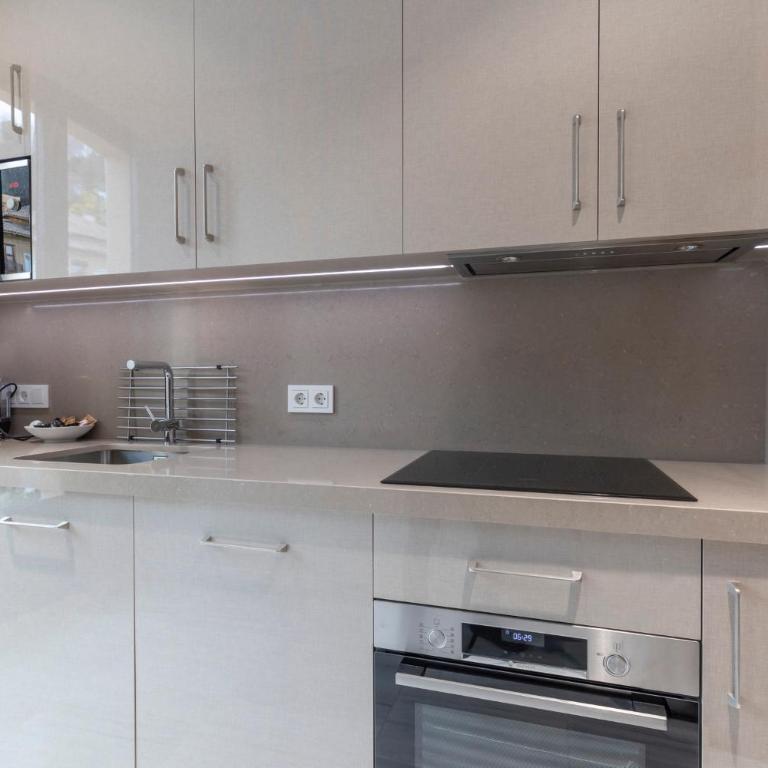 BiBo Suites Real Chancilleria - Collection Two-Bedroom Apartment - 24