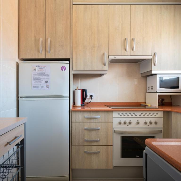 AT065 Primera línea de la playa, airco y aparcamiento privado - Apartamento de 2 dormitorios - 24
