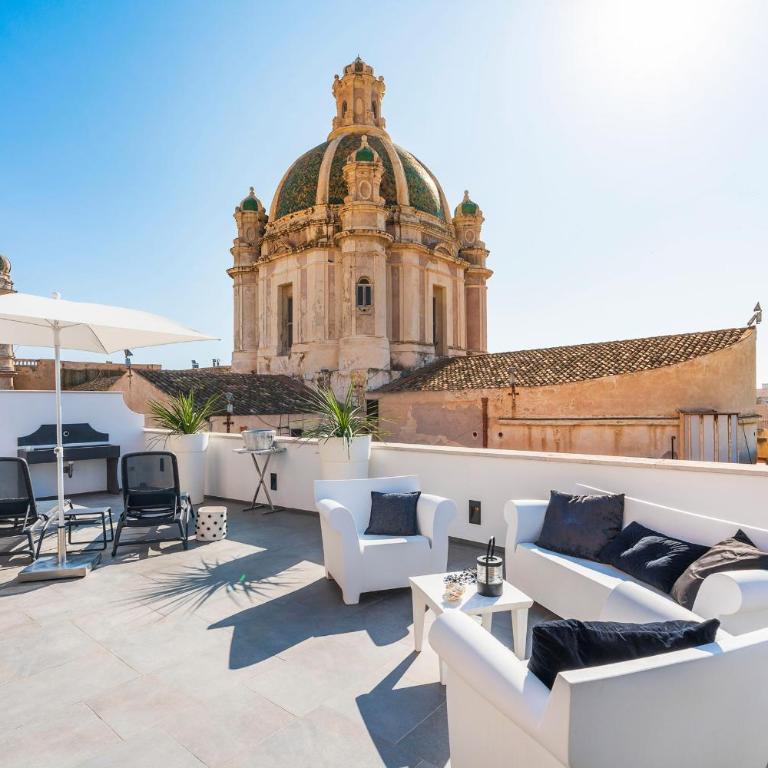 Dimora al Duomo - Three-Bedroom Apartment - 9