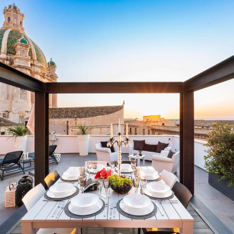 Dimora al Duomo - Three-Bedroom Apartment - 2