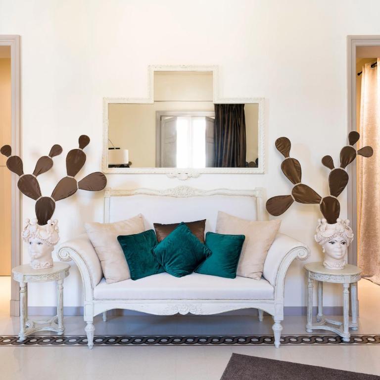 Dimora al Duomo - Three-Bedroom Apartment - 29